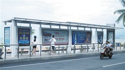 帶護(hù)欄的候車(chē)廳滾動(dòng)燈箱