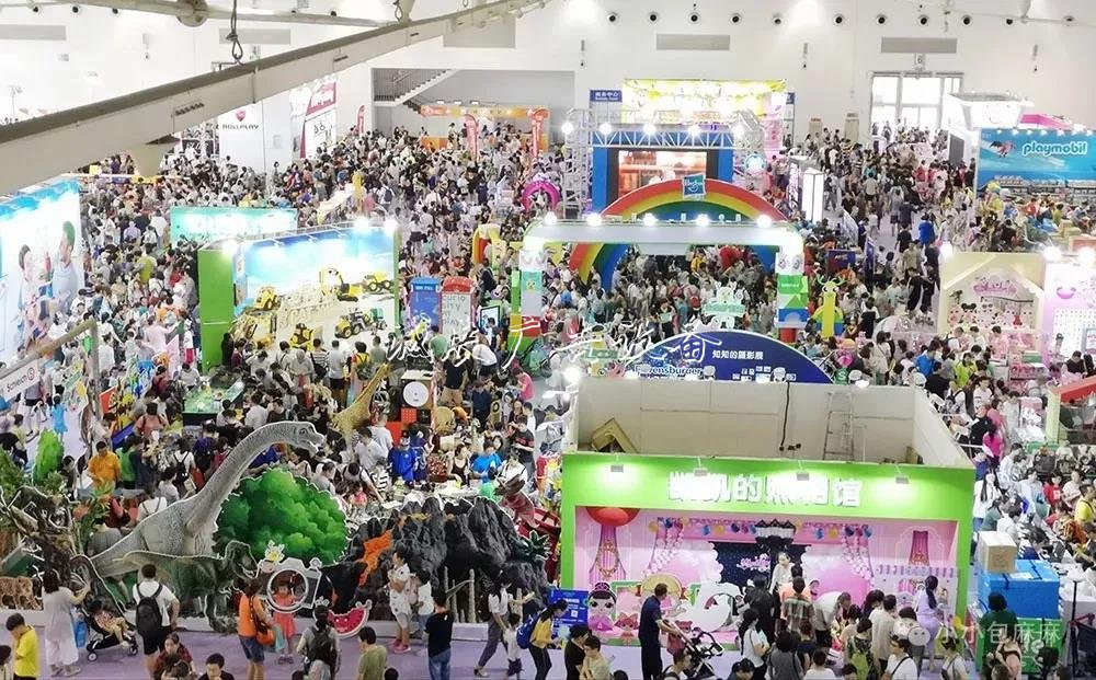 邯鄲首屆玩博會(huì)終于來(lái)啦宣傳欄！國(guó)慶黃金周給你嗨玩到盡興