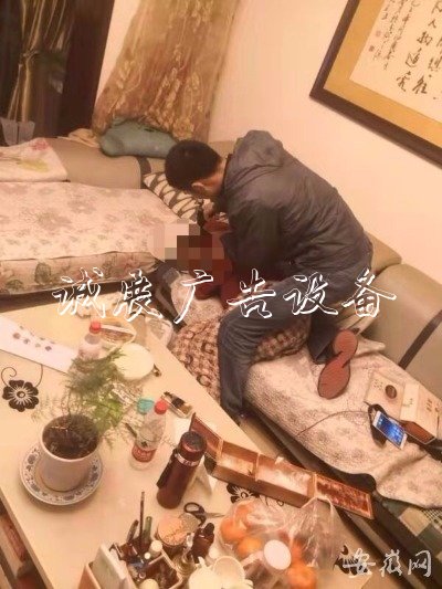 桐城警方斬?cái)嘁粭l跨省路燈燈箱販毒鏈條 抓獲犯罪嫌疑人18名