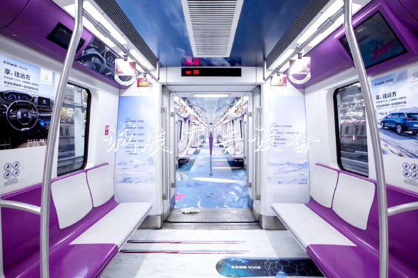 上海地鐵廣告投滾動(dòng)廣告燈箱放一個(gè)月多少錢？