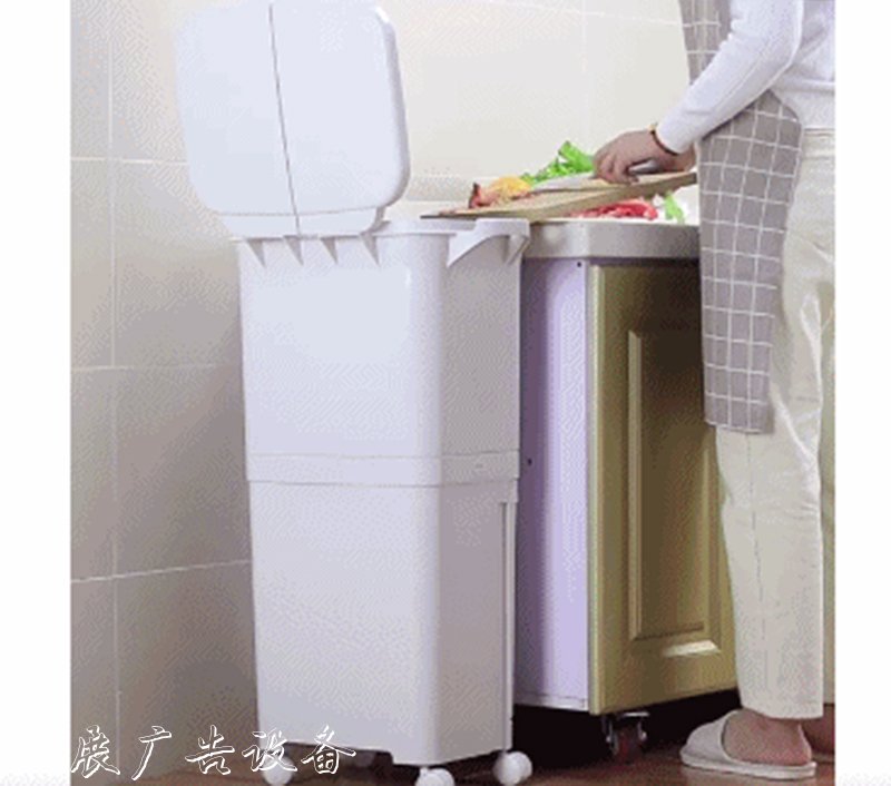 來自日本的干濕分離垃廣告燈箱圾桶，終于換掉了居委會